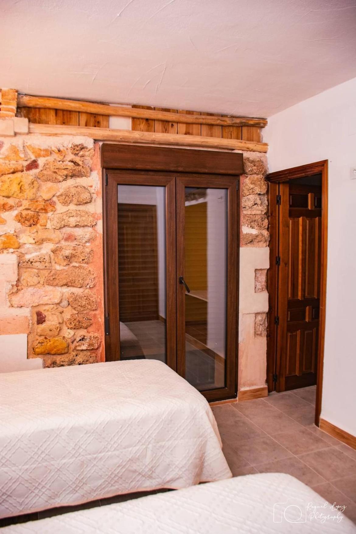 Casa Rural Torremontero Apartamentos Hornos Exterior photo