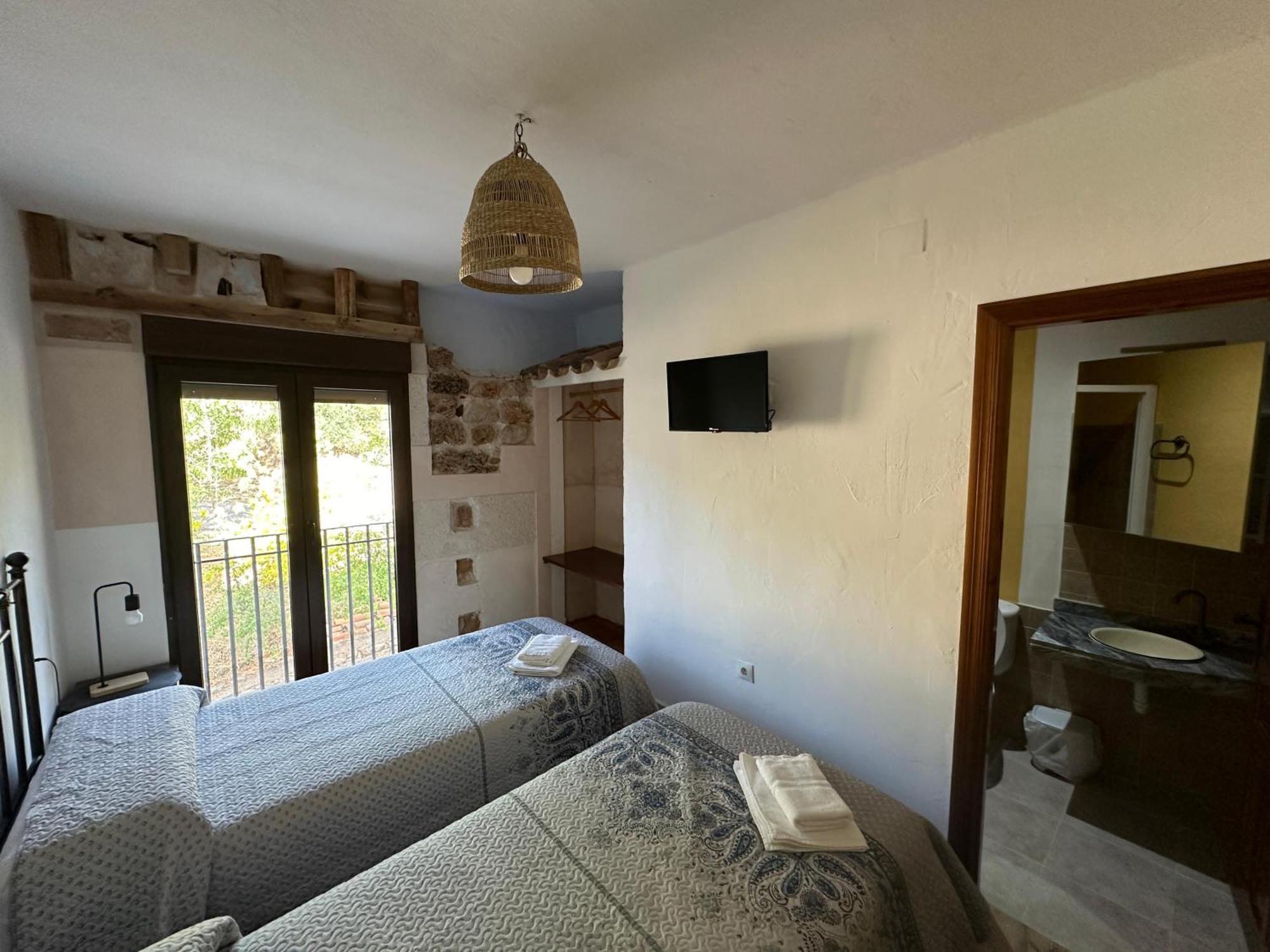 Casa Rural Torremontero Apartamentos Hornos Exterior photo